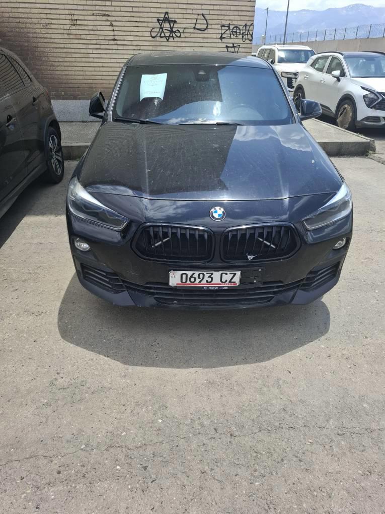 BMW X2