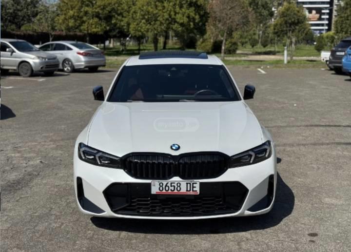 BMW 330